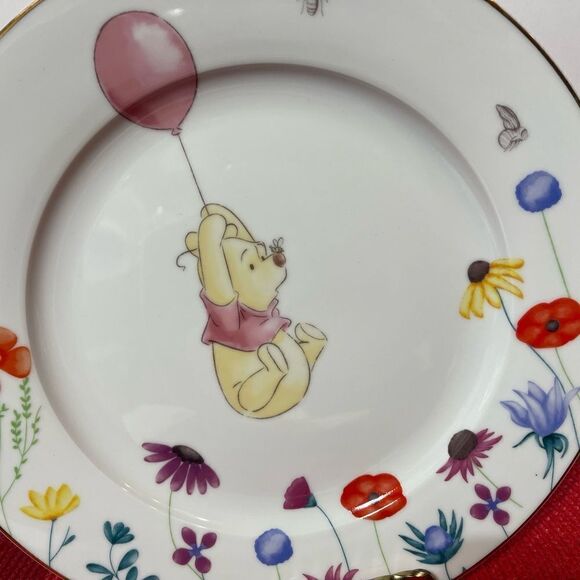 Disney Winnie the Pooh Among the Flowers Dinner Plates set of 2 NWT - Picture 7 of 8